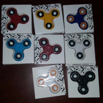 Fidget Spinners / Hand Spinners - Lot de 20 pi&egrave;ces - B2B