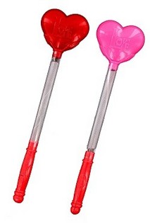 B&acirc;ton Lumineux LED Party - Mod&egrave;le C&oelig;ur (12 pcs)