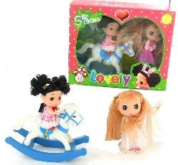 Coffret de 2 Poup&eacute;es avec Cheval &agrave; Bascule